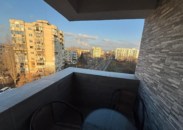 Garsoniera De Lux Cu Balcon Крайова