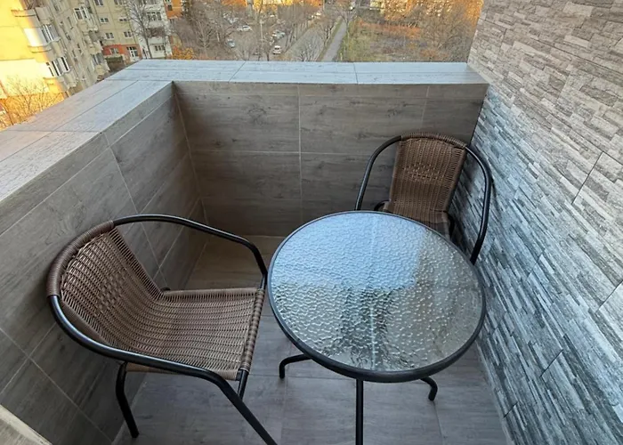 Garsoniera De Lux Cu Balcon *